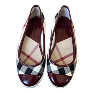 Burberry burgundy nova check patent leather canvas flats 38 7.5